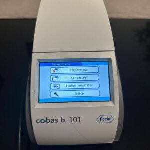 Cobas b 101 – POC analysis system for CRP, used in excellent condition, reliable and high-performance.